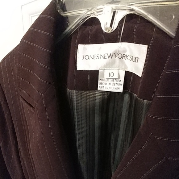 Jones New York Brown pinstripe blazer size 10 - Picture 2 of 6